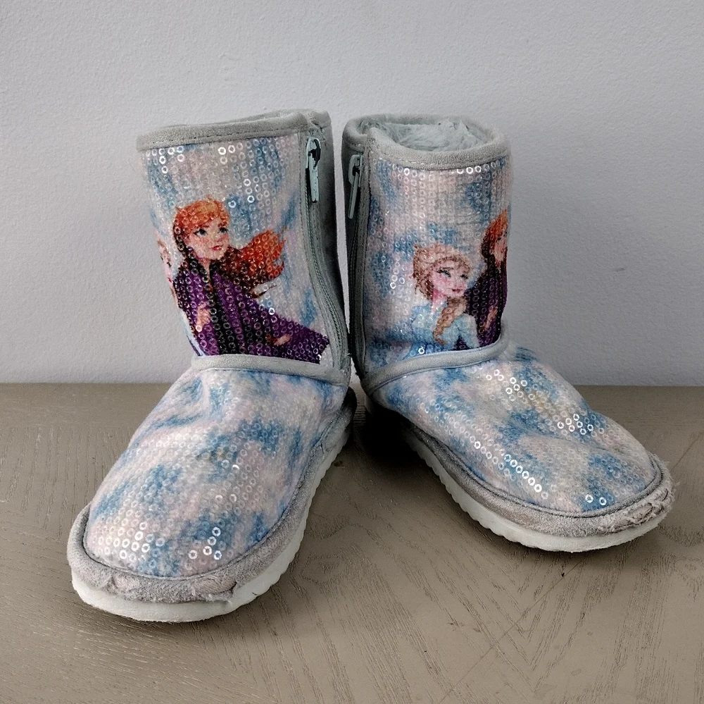 Frozen House Shoes